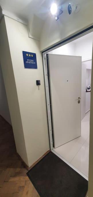 Studio Apartman Lenox リエカ エクステリア 写真